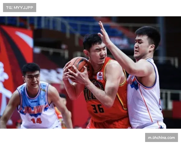 黑鹰队新赛季首战告负 年轻球员成长需时间